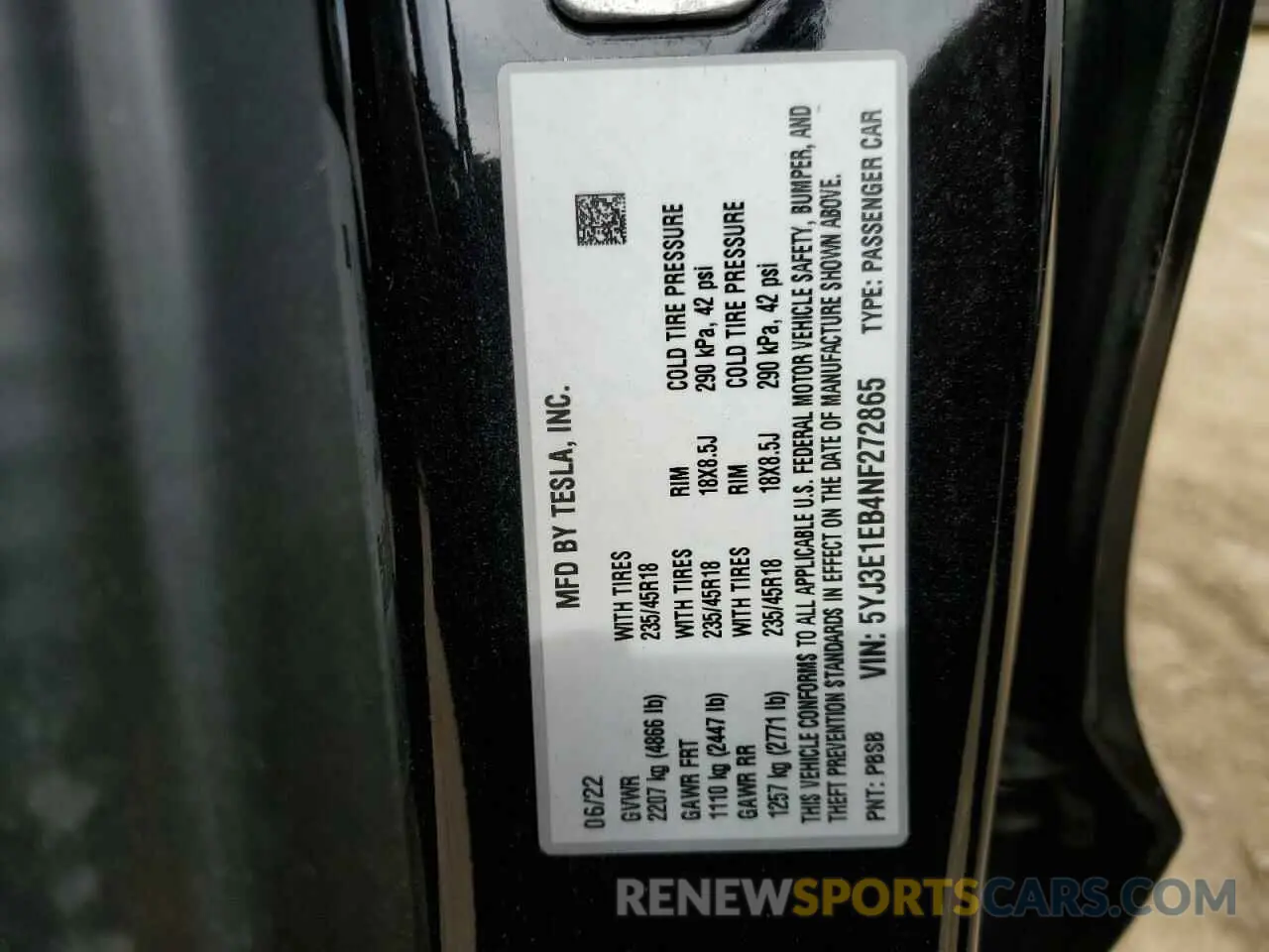 15 Photograph of a damaged car 5YJ3E1EB4NF272865 TESLA MODEL 3 2022