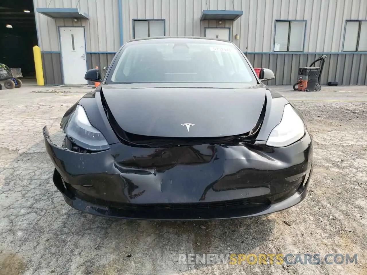 5 Photograph of a damaged car 5YJ3E1EB4NF334930 TESLA MODEL 3 2022