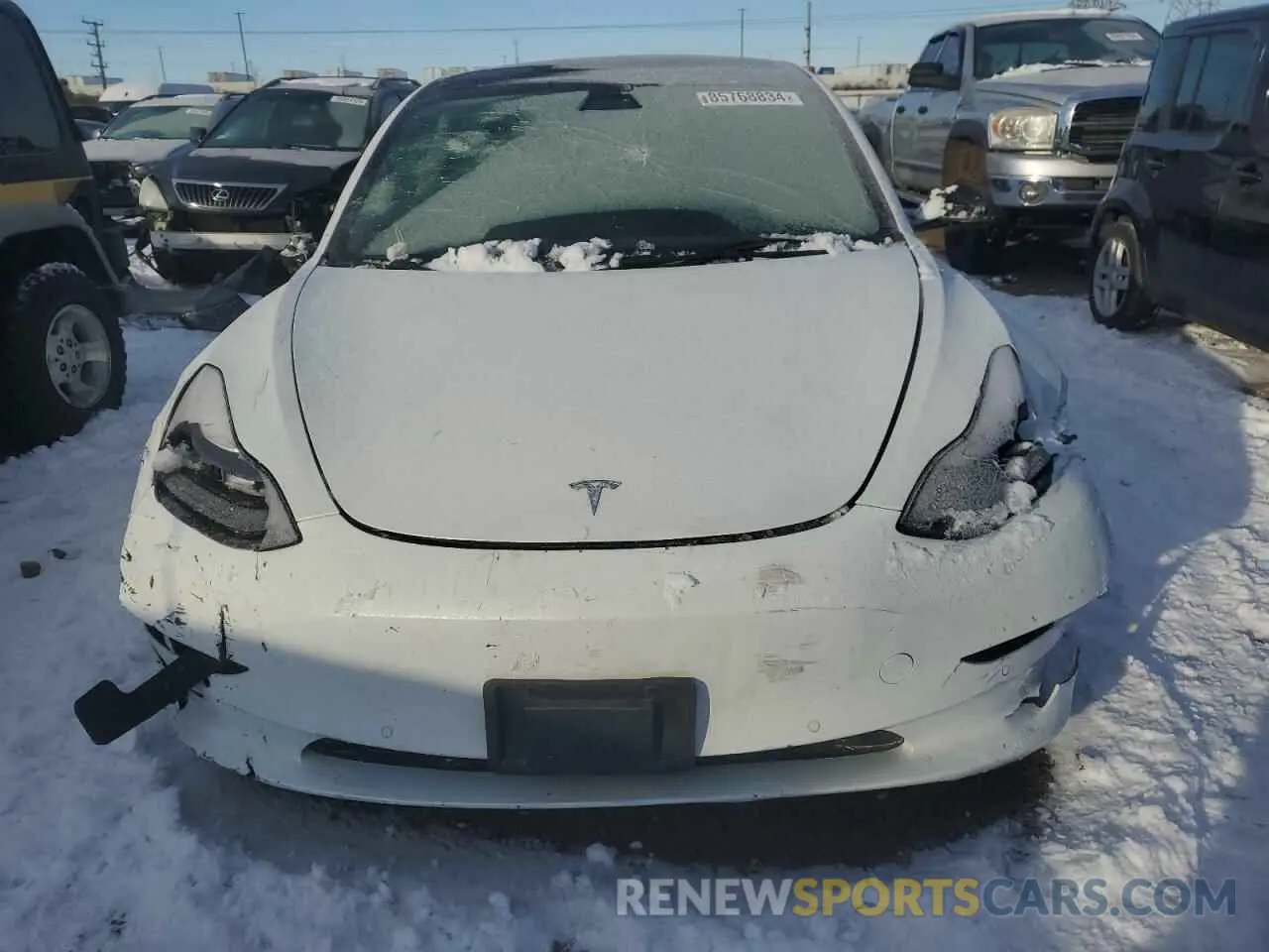 5 Photograph of a damaged car 5YJ3E1EB4NF361819 TESLA MODEL 3 2022