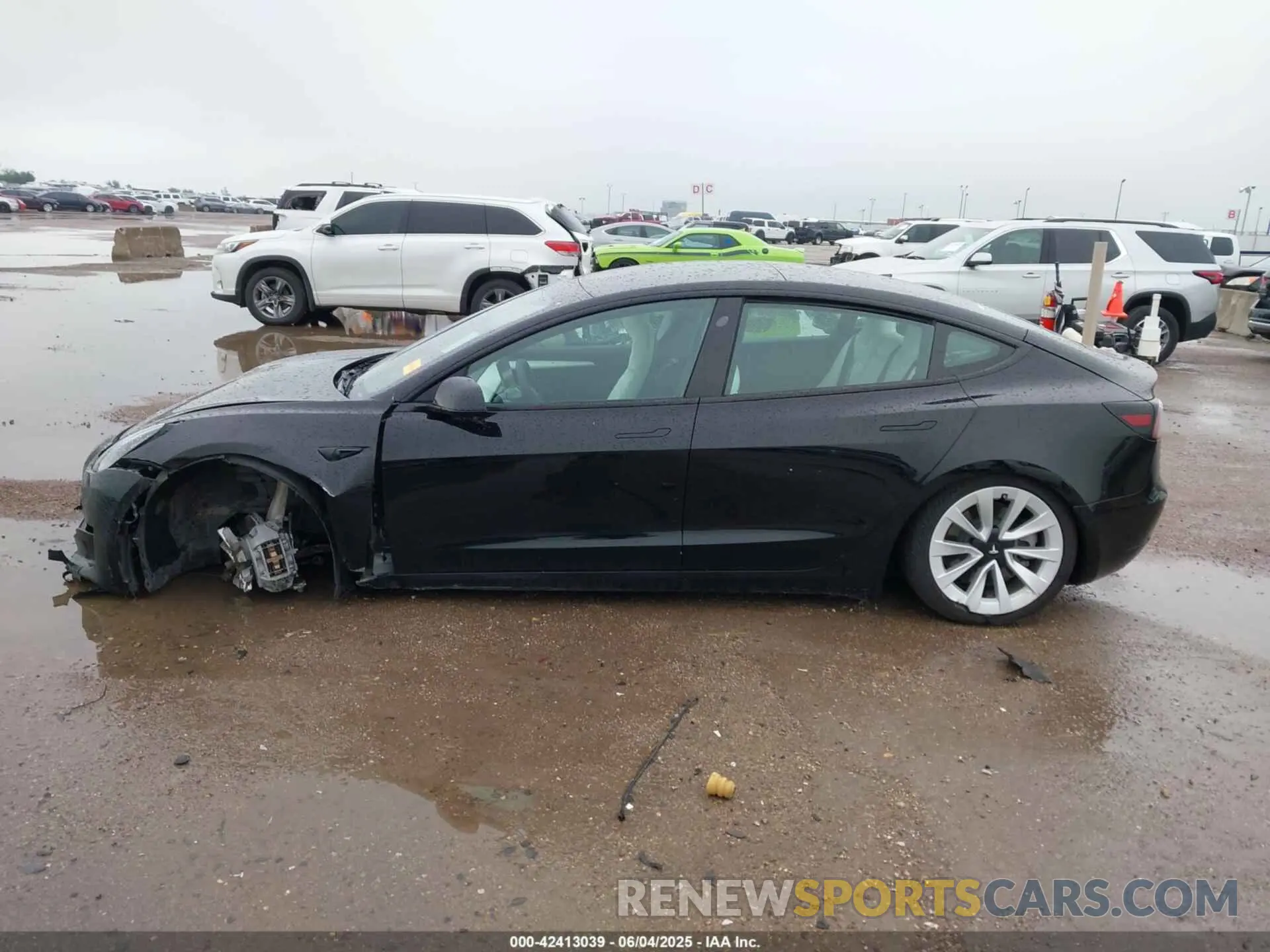 15 Фотография поврежденного автомобиля 5YJ3E1EB5NF115555 TESLA MODEL 3 2022