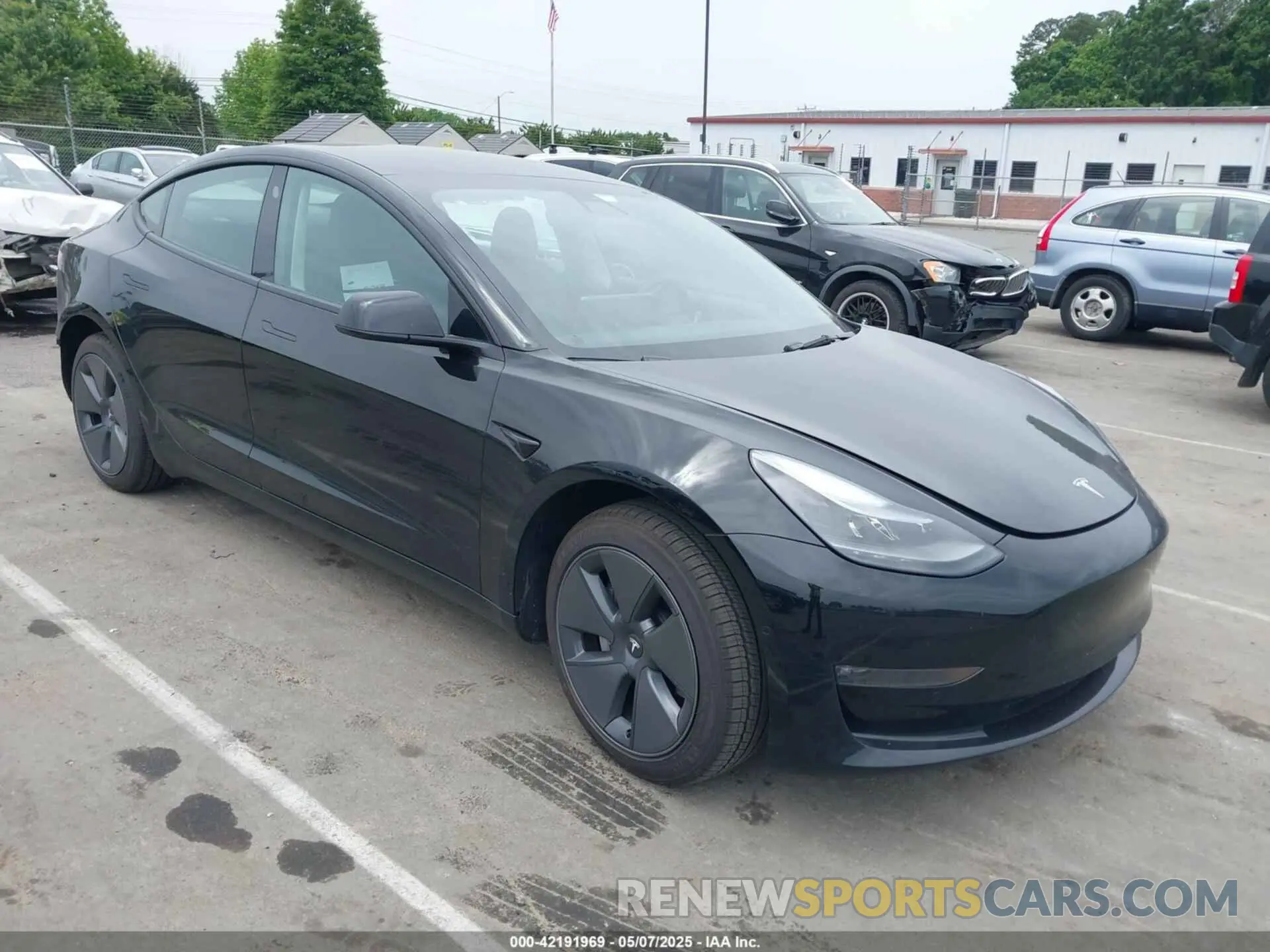 1 Фотография поврежденного автомобиля 5YJ3E1EB5NF117192 TESLA MODEL 3 2022