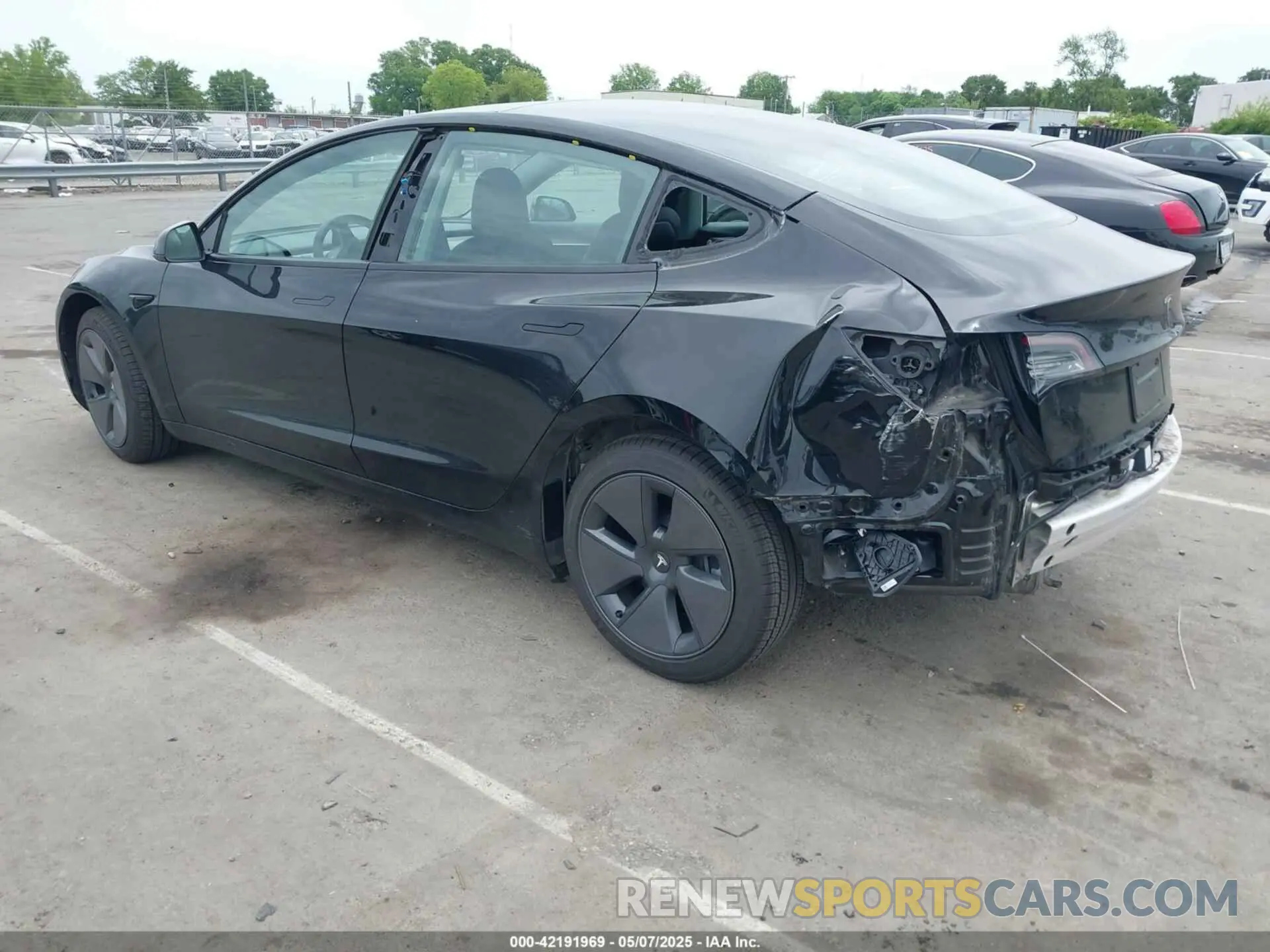 3 Фотография поврежденного автомобиля 5YJ3E1EB5NF117192 TESLA MODEL 3 2022