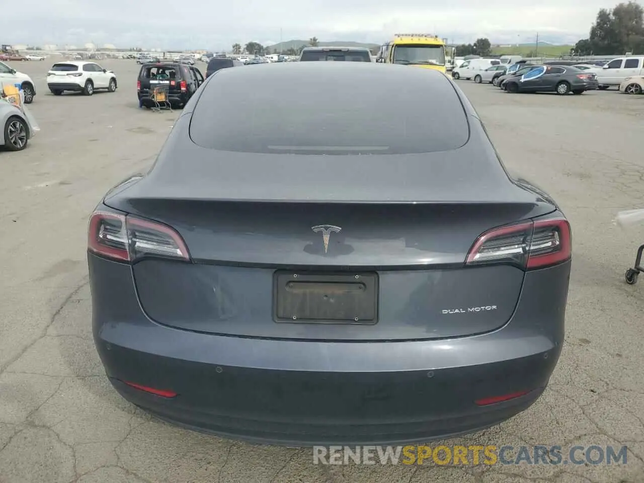 6 Фотография поврежденного автомобиля 5YJ3E1EB5NF135577 TESLA MODEL 3 2022