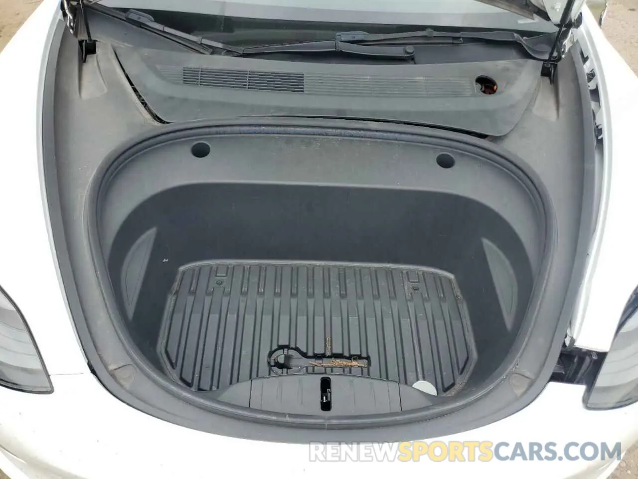 11 Photograph of a damaged car 5YJ3E1EB5NF151648 TESLA MODEL 3 2022