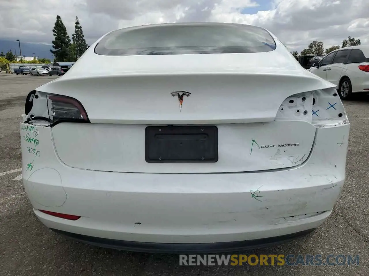 6 Фотография поврежденного автомобиля 5YJ3E1EB5NF166957 TESLA MODEL 3 2022