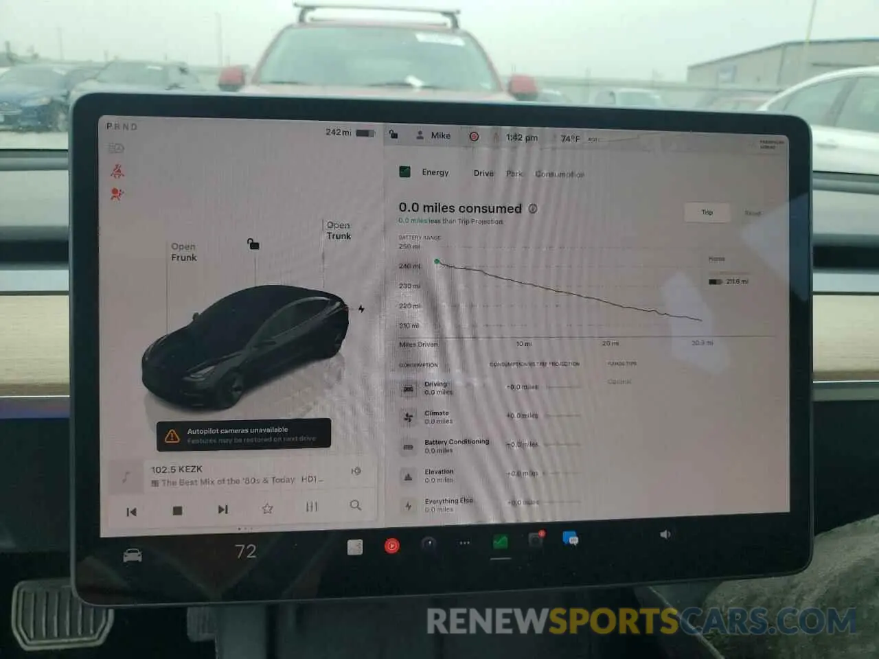 9 Photograph of a damaged car 5YJ3E1EB5NF167980 TESLA MODEL 3 2022