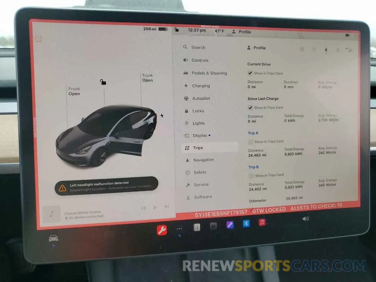 9 Фотография поврежденного автомобиля 5YJ3E1EB5NF179157 TESLA MODEL 3 2022