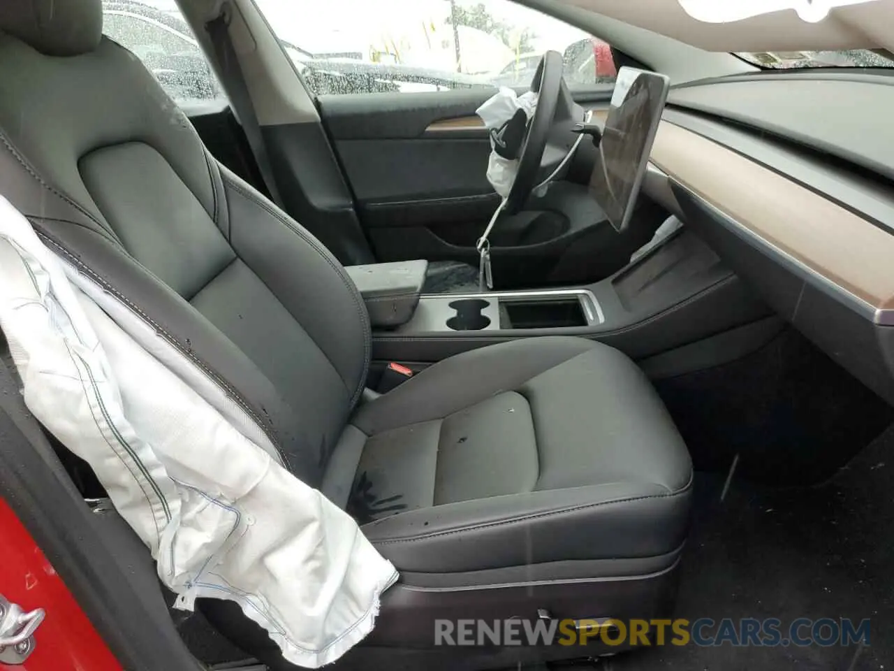 5 Photograph of a damaged car 5YJ3E1EB5NF185007 TESLA MODEL 3 2022