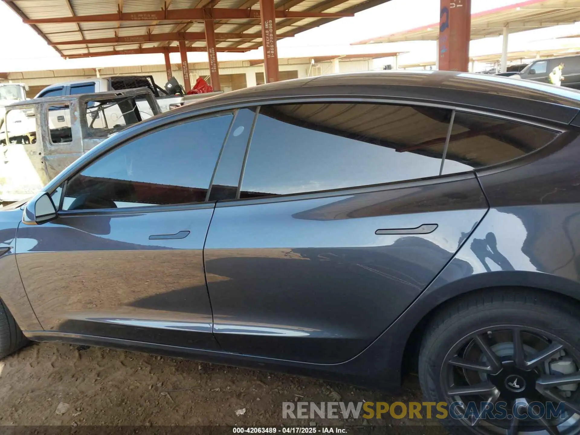 13 Фотография поврежденного автомобиля 5YJ3E1EB5NF205806 TESLA MODEL 3 2022