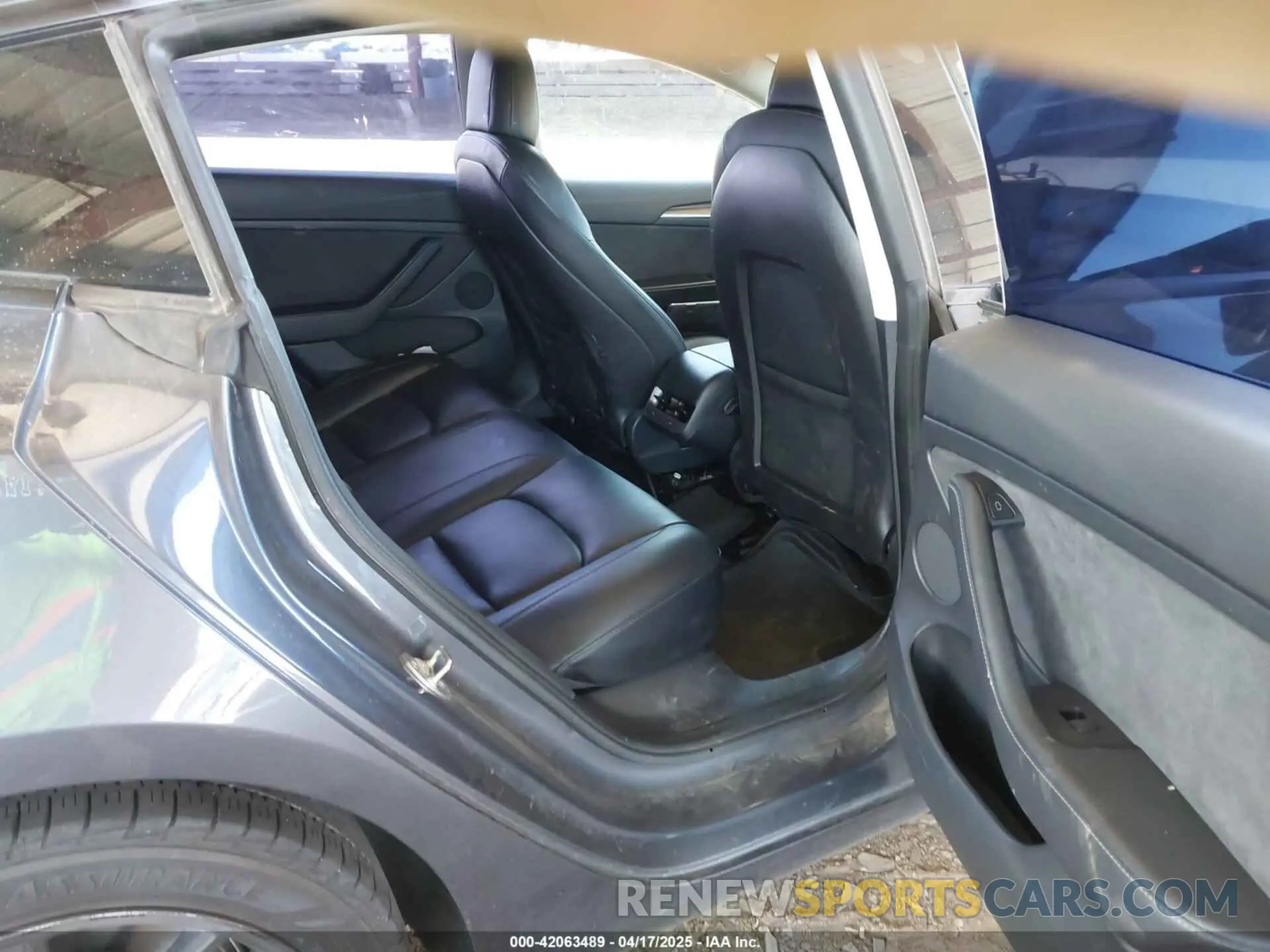 8 Фотография поврежденного автомобиля 5YJ3E1EB5NF205806 TESLA MODEL 3 2022