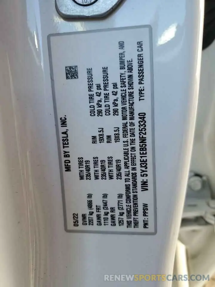 12 Photograph of a damaged car 5YJ3E1EB5NF253340 TESLA MODEL 3 2022
