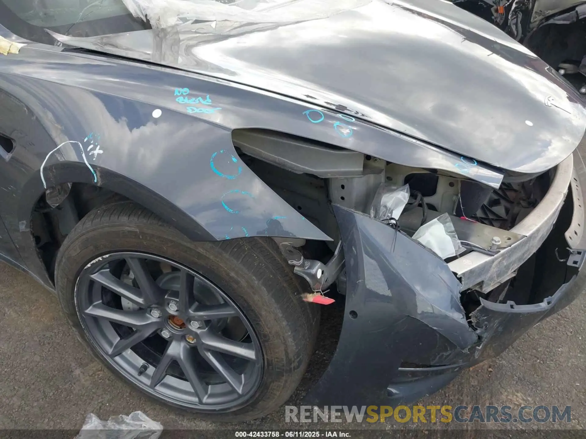 16 Фотография поврежденного автомобиля 5YJ3E1EB5NF257856 TESLA MODEL 3 2022