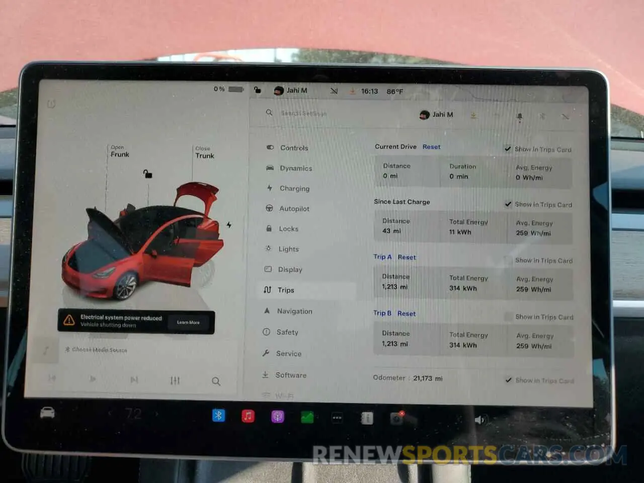 9 Photograph of a damaged car 5YJ3E1EB5NF266928 TESLA MODEL 3 2022