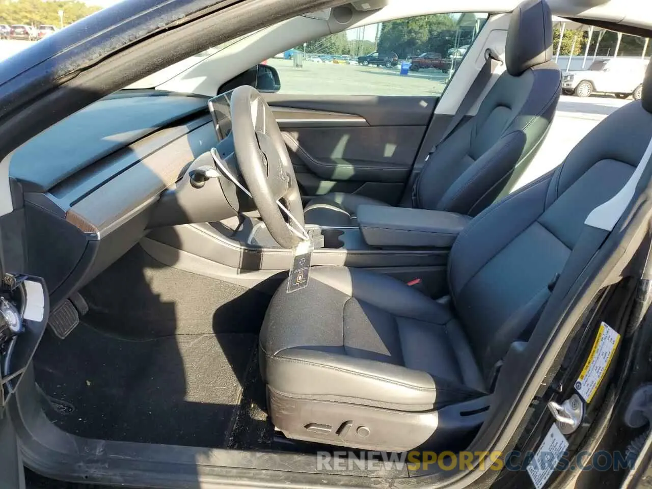 7 Photograph of a damaged car 5YJ3E1EB5NF268209 TESLA MODEL 3 2022