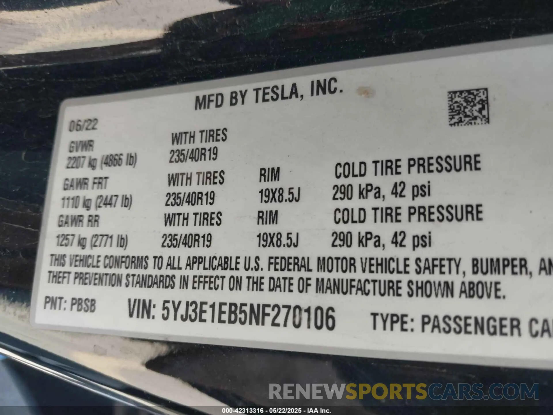 9 Photograph of a damaged car 5YJ3E1EB5NF270106 TESLA MODEL 3 2022