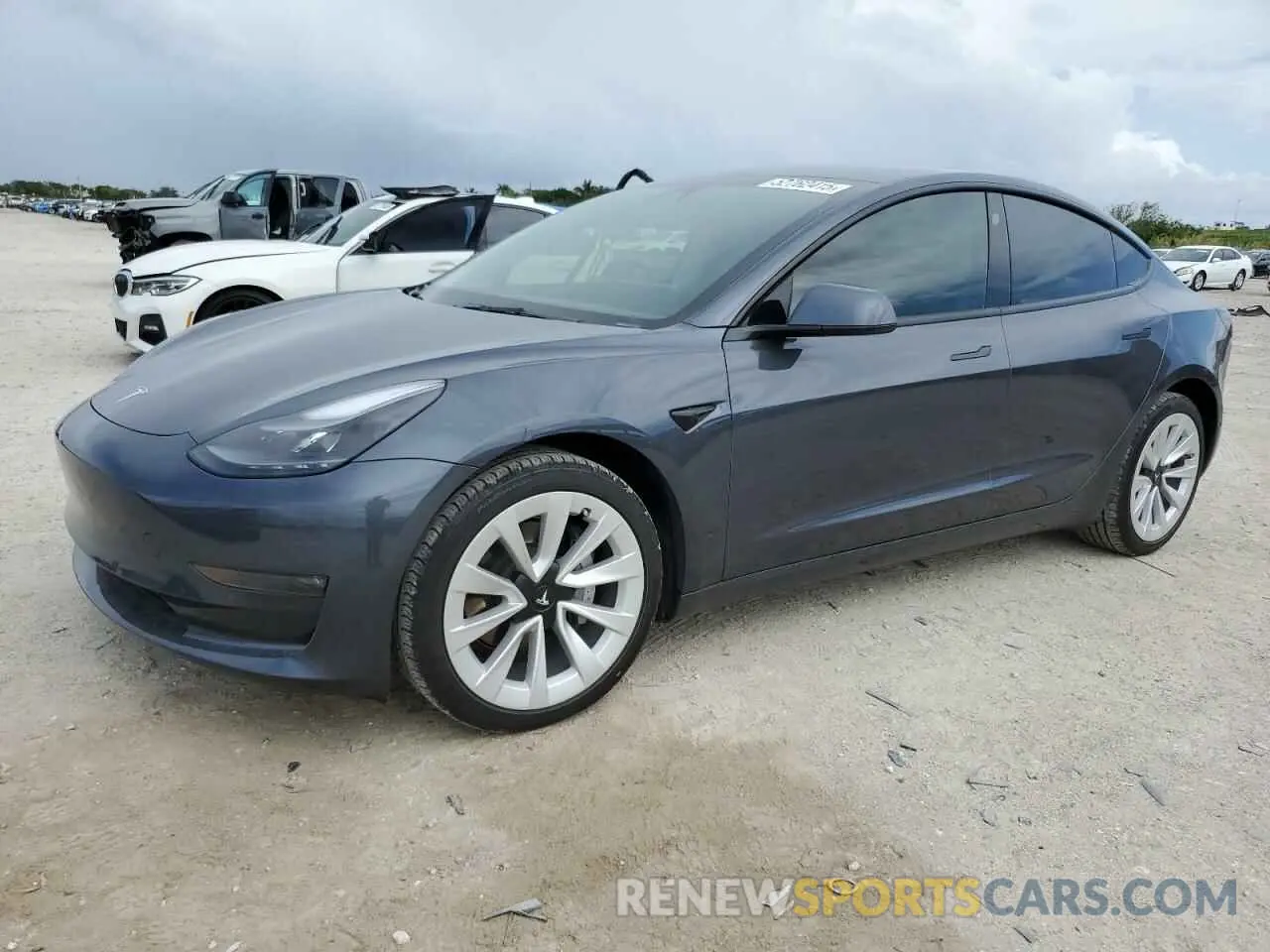 1 Photograph of a damaged car 5YJ3E1EB5NF278481 TESLA MODEL 3 2022