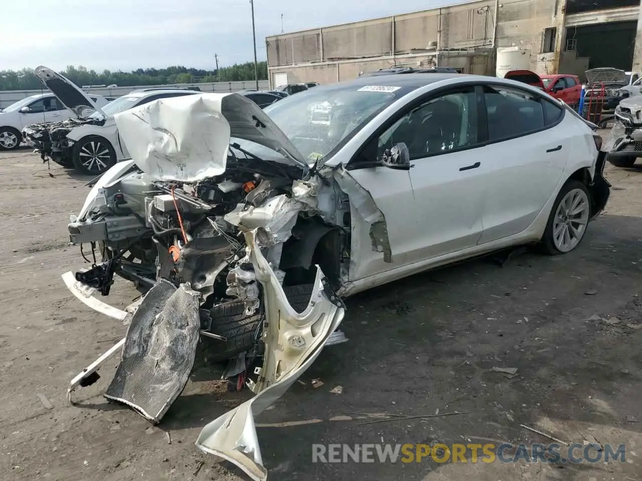 1 Photograph of a damaged car 5YJ3E1EB5NF290131 TESLA MODEL 3 2022
