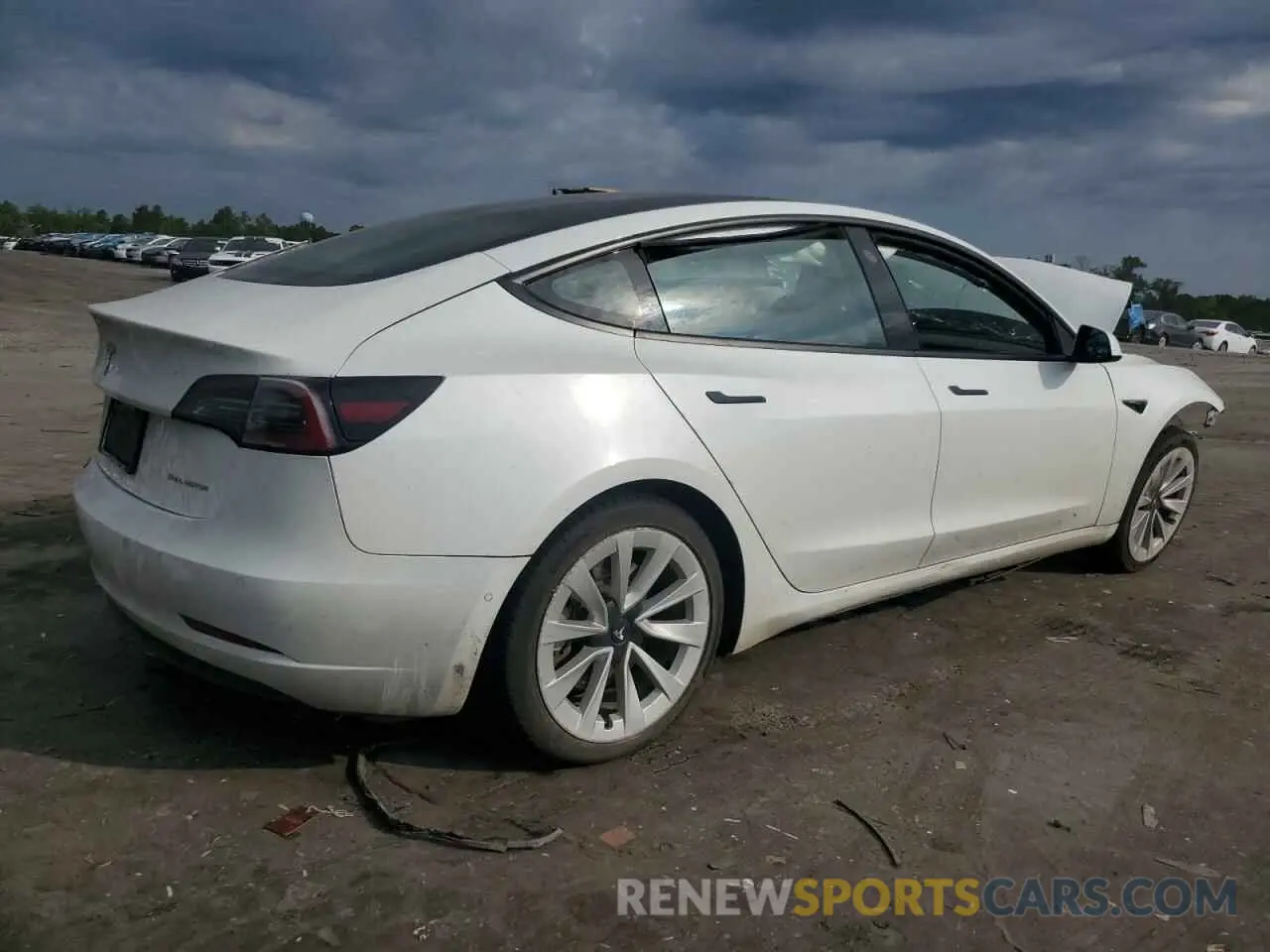 3 Photograph of a damaged car 5YJ3E1EB5NF290131 TESLA MODEL 3 2022
