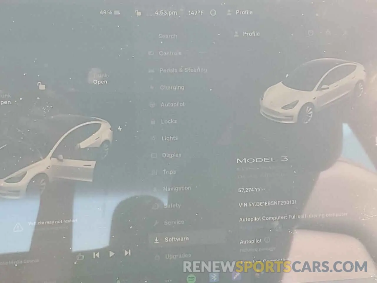 9 Photograph of a damaged car 5YJ3E1EB5NF290131 TESLA MODEL 3 2022