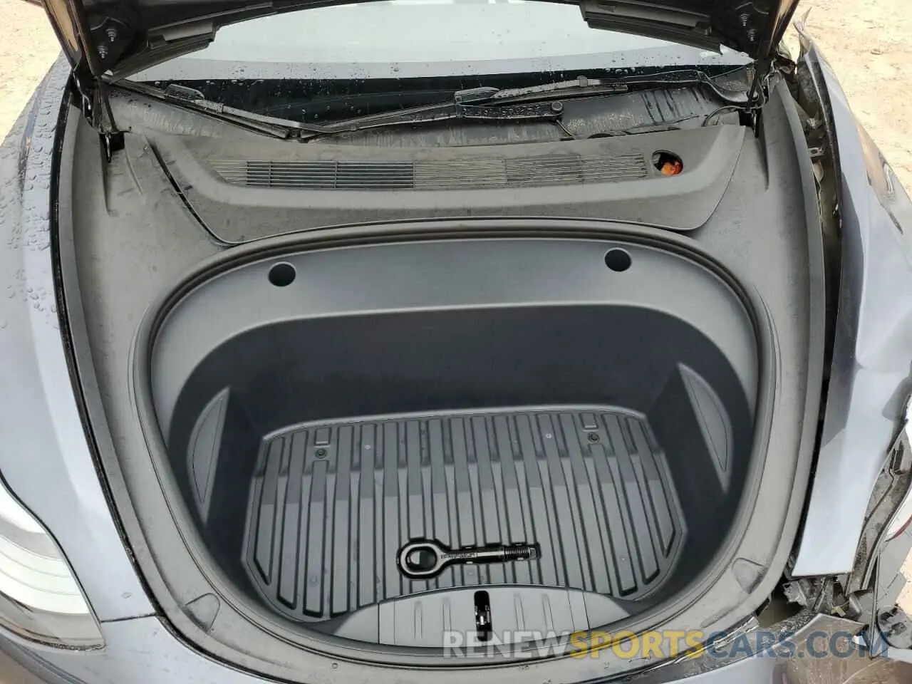 11 Photograph of a damaged car 5YJ3E1EB5NF330658 TESLA MODEL 3 2022