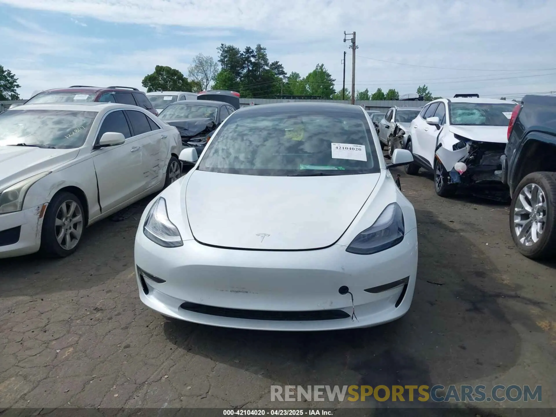 11 Фотография поврежденного автомобиля 5YJ3E1EB5NF349078 TESLA MODEL 3 2022