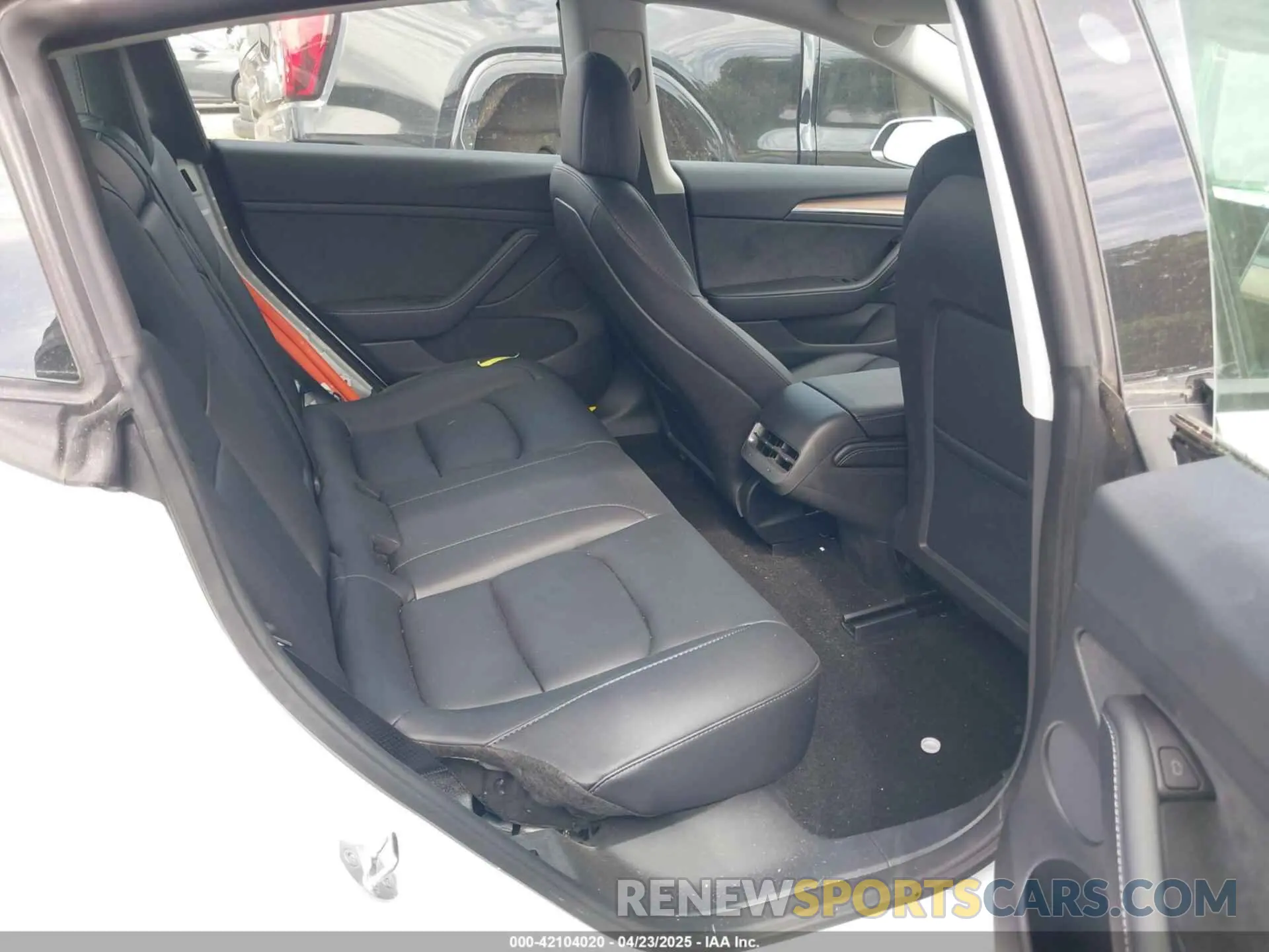 8 Фотография поврежденного автомобиля 5YJ3E1EB5NF349078 TESLA MODEL 3 2022