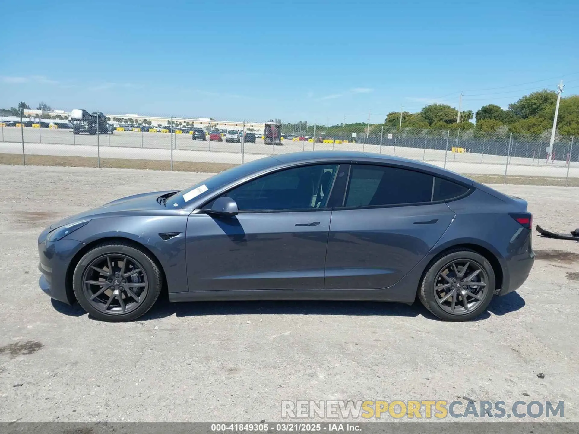 15 Фотография поврежденного автомобиля 5YJ3E1EB6NF105861 TESLA MODEL 3 2022