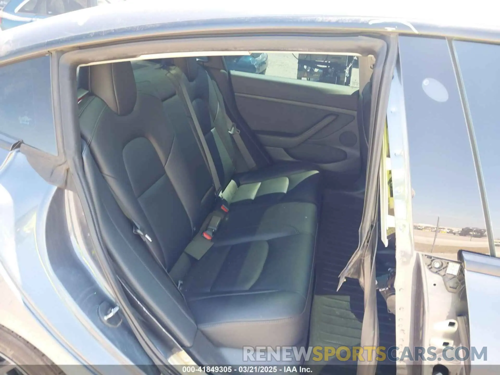 8 Фотография поврежденного автомобиля 5YJ3E1EB6NF105861 TESLA MODEL 3 2022