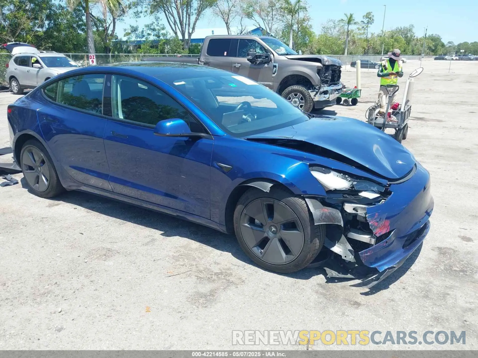 1 Фотография поврежденного автомобиля 5YJ3E1EB6NF106038 TESLA MODEL 3 2022