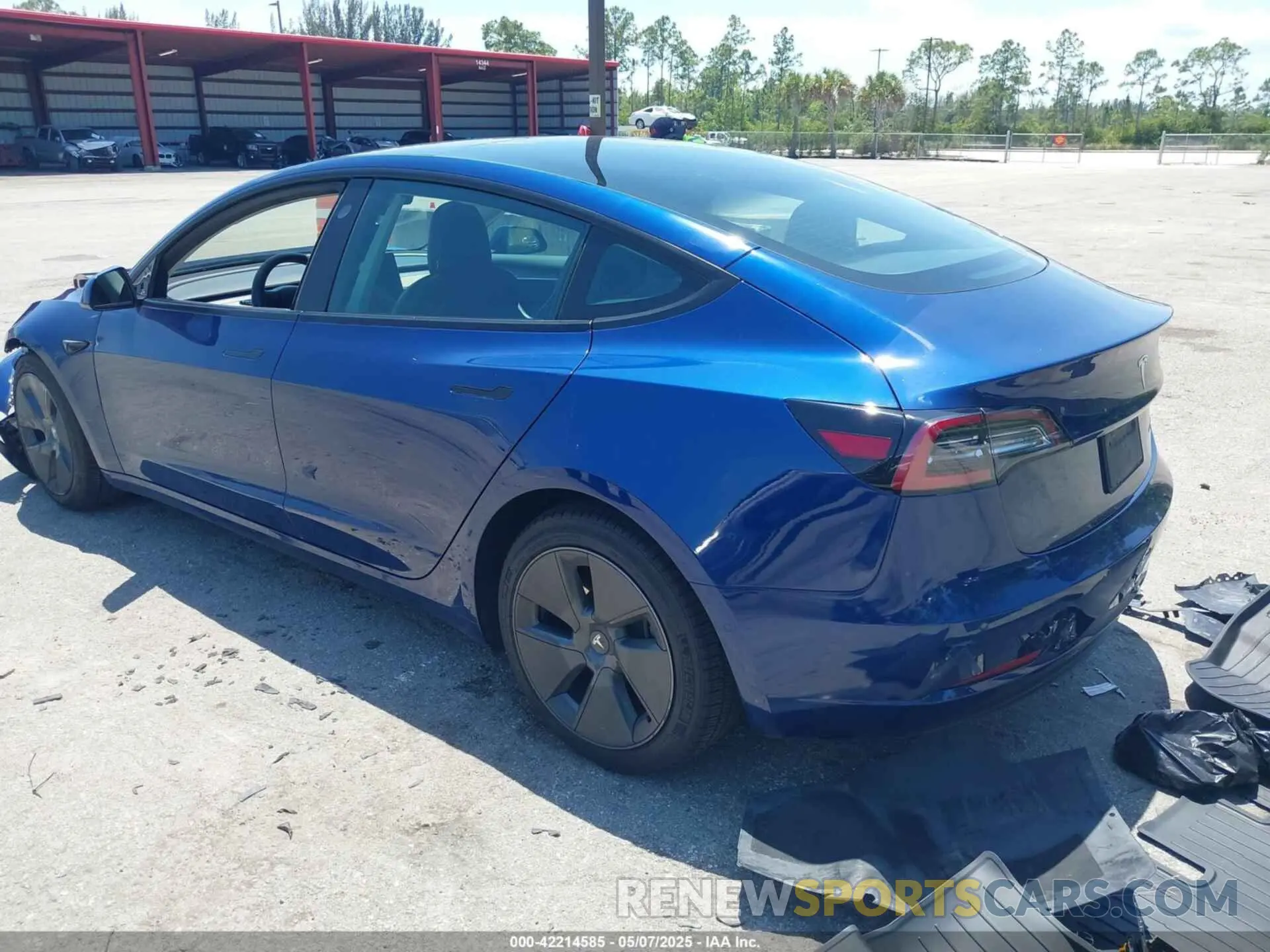 3 Фотография поврежденного автомобиля 5YJ3E1EB6NF106038 TESLA MODEL 3 2022