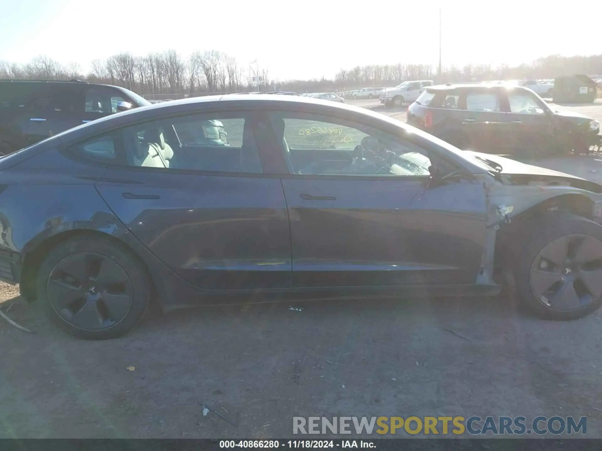 14 Фотография поврежденного автомобиля 5YJ3E1EB6NF117069 TESLA MODEL 3 2022