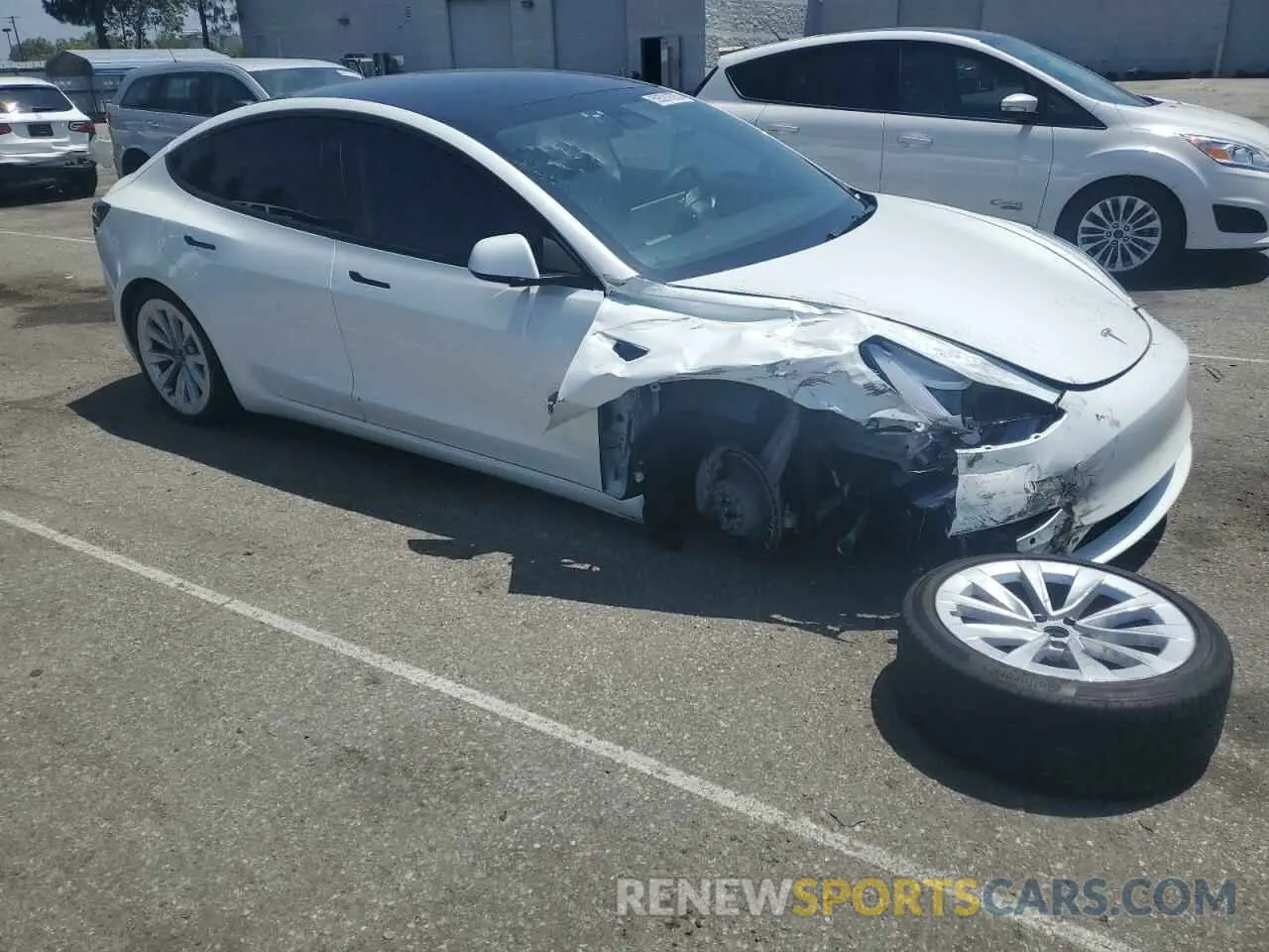 4 Фотография поврежденного автомобиля 5YJ3E1EB6NF127326 TESLA MODEL 3 2022