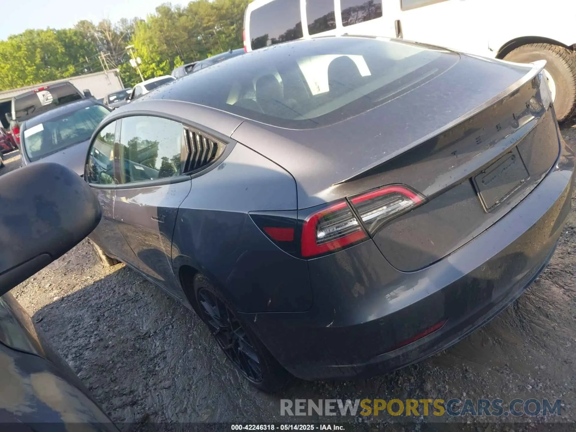 3 Фотография поврежденного автомобиля 5YJ3E1EB6NF189096 TESLA MODEL 3 2022