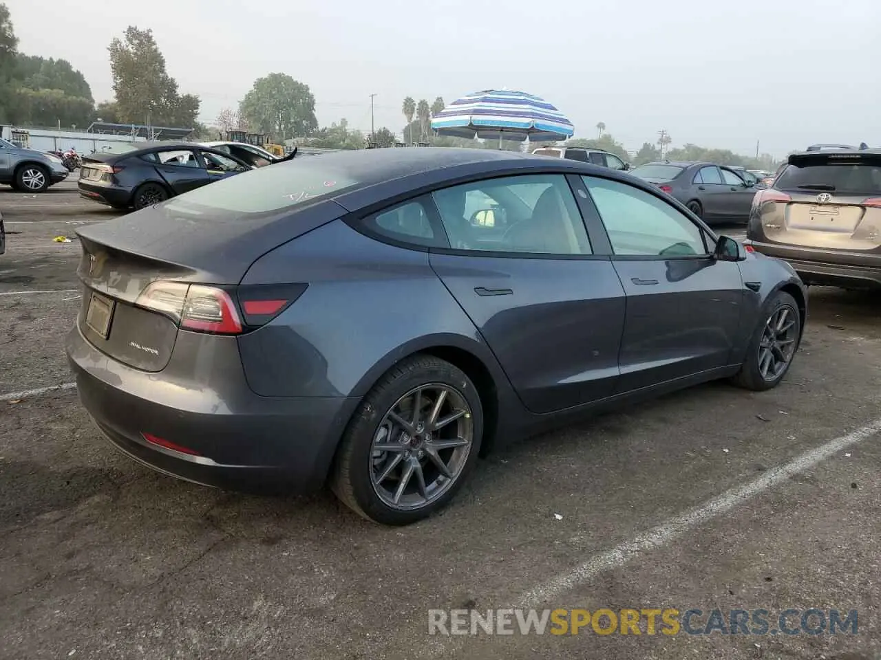 3 Photograph of a damaged car 5YJ3E1EB6NF222162 TESLA MODEL 3 2022