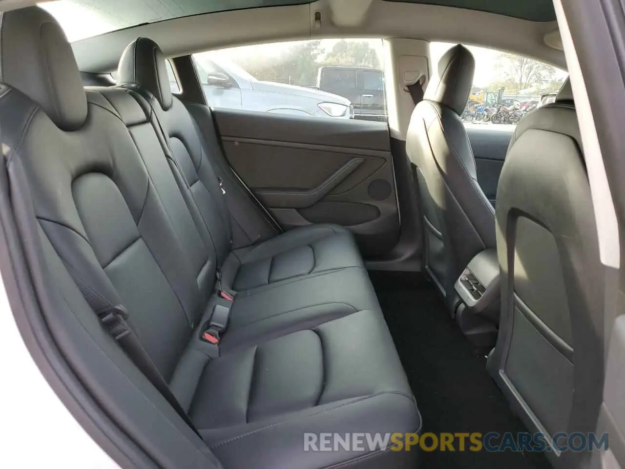 11 Photograph of a damaged car 5YJ3E1EB6NF238796 TESLA MODEL 3 2022