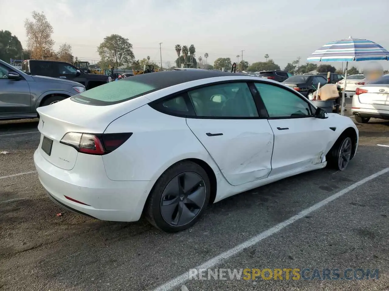 3 Photograph of a damaged car 5YJ3E1EB6NF238796 TESLA MODEL 3 2022