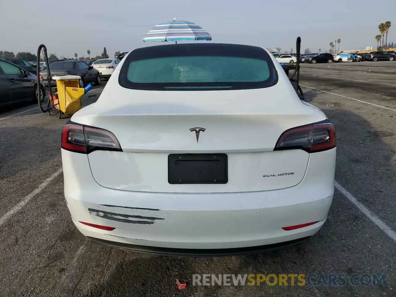 6 Photograph of a damaged car 5YJ3E1EB6NF238796 TESLA MODEL 3 2022