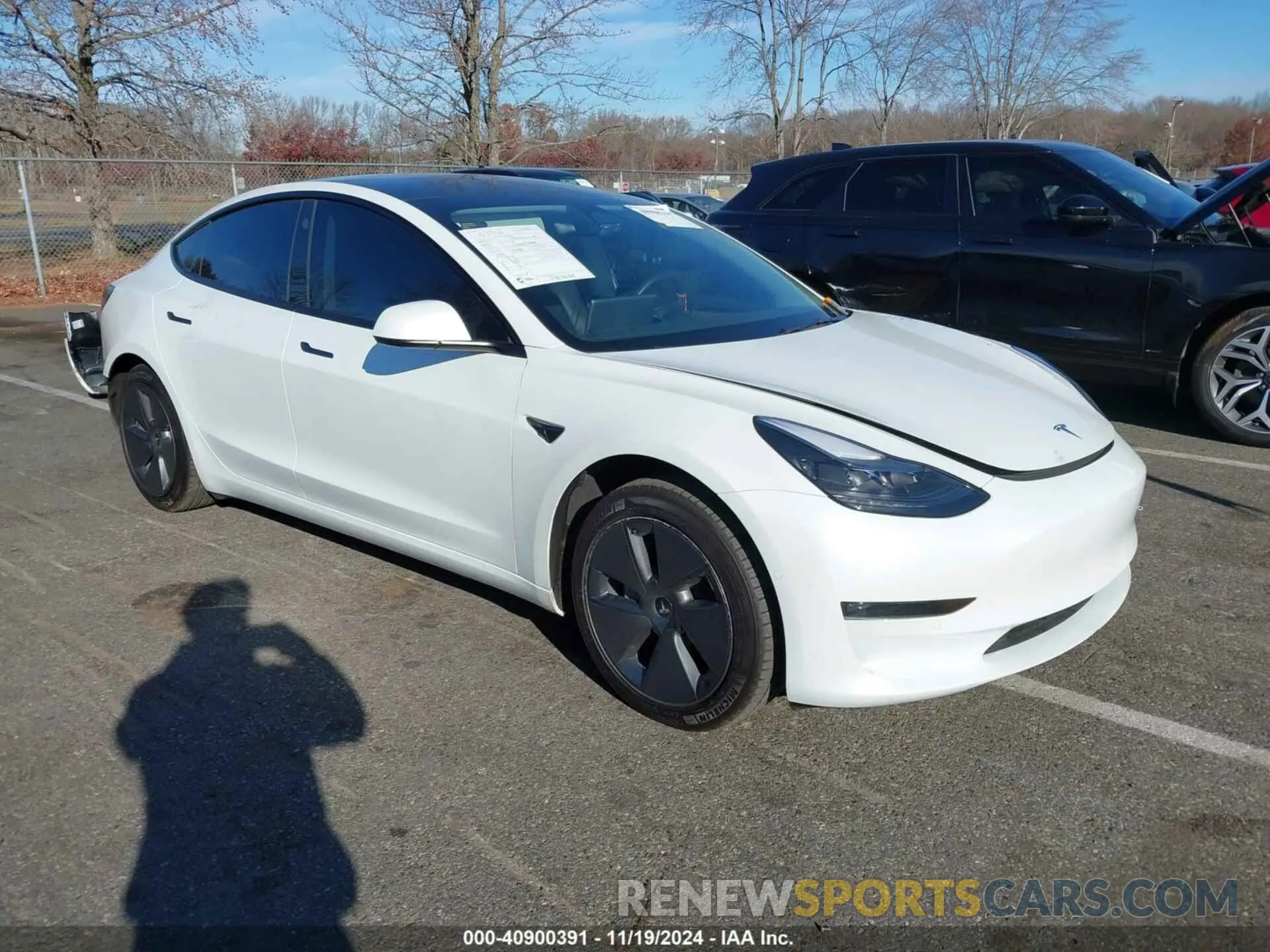1 Photograph of a damaged car 5YJ3E1EB6NF248812 TESLA MODEL 3 2022