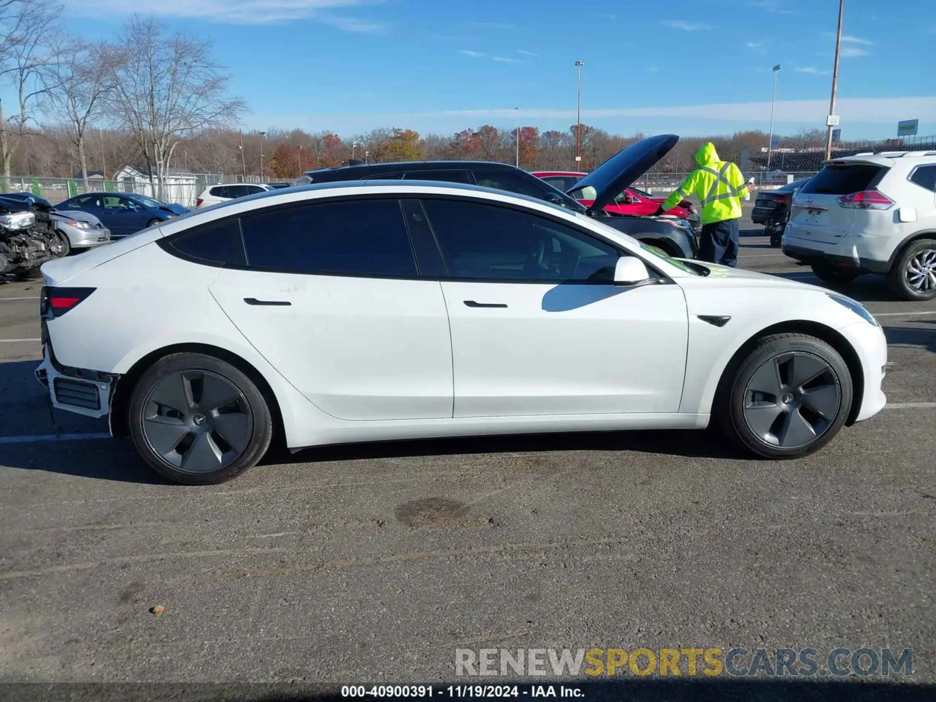 14 Photograph of a damaged car 5YJ3E1EB6NF248812 TESLA MODEL 3 2022