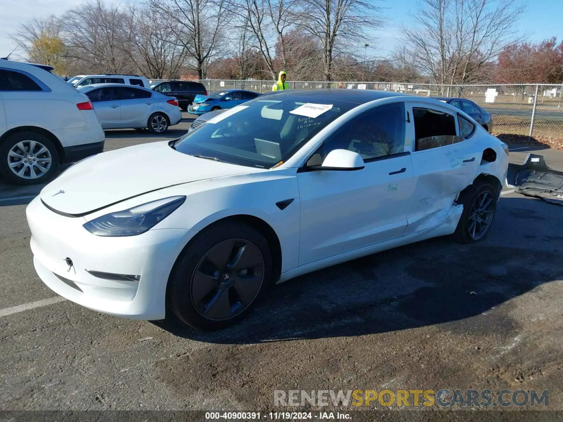 2 Photograph of a damaged car 5YJ3E1EB6NF248812 TESLA MODEL 3 2022
