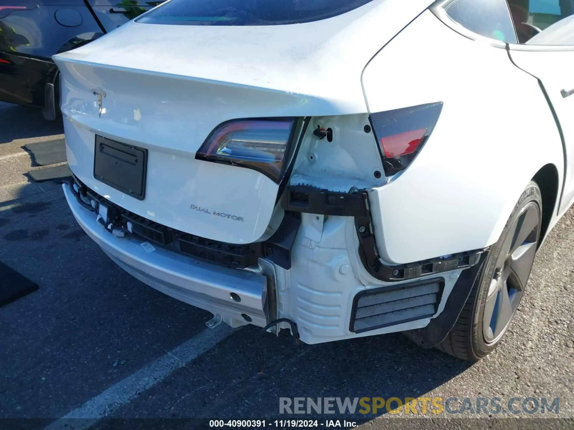 21 Photograph of a damaged car 5YJ3E1EB6NF248812 TESLA MODEL 3 2022