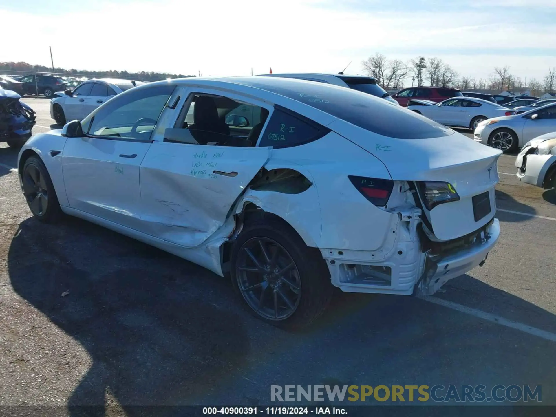 3 Photograph of a damaged car 5YJ3E1EB6NF248812 TESLA MODEL 3 2022