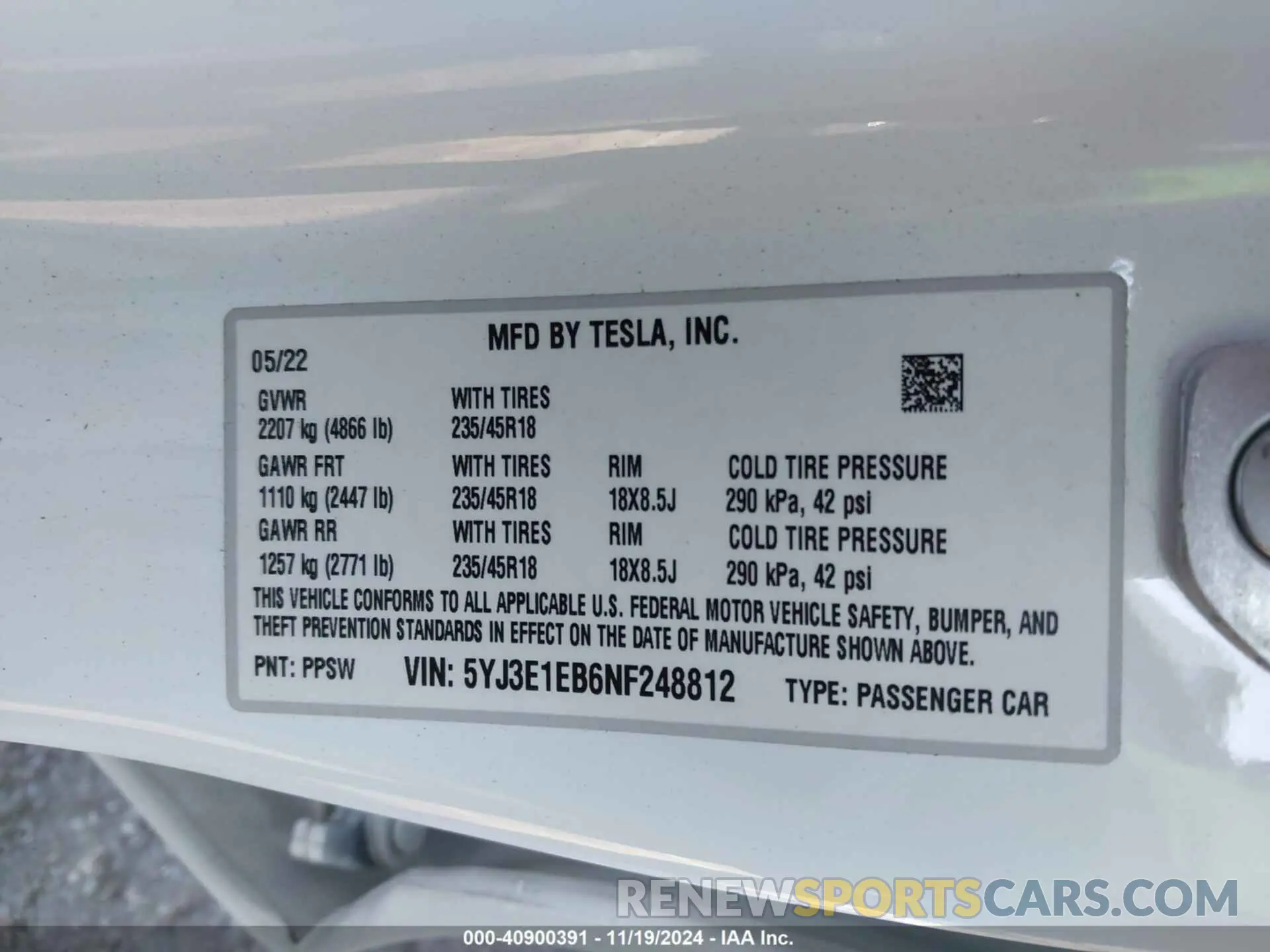 9 Photograph of a damaged car 5YJ3E1EB6NF248812 TESLA MODEL 3 2022