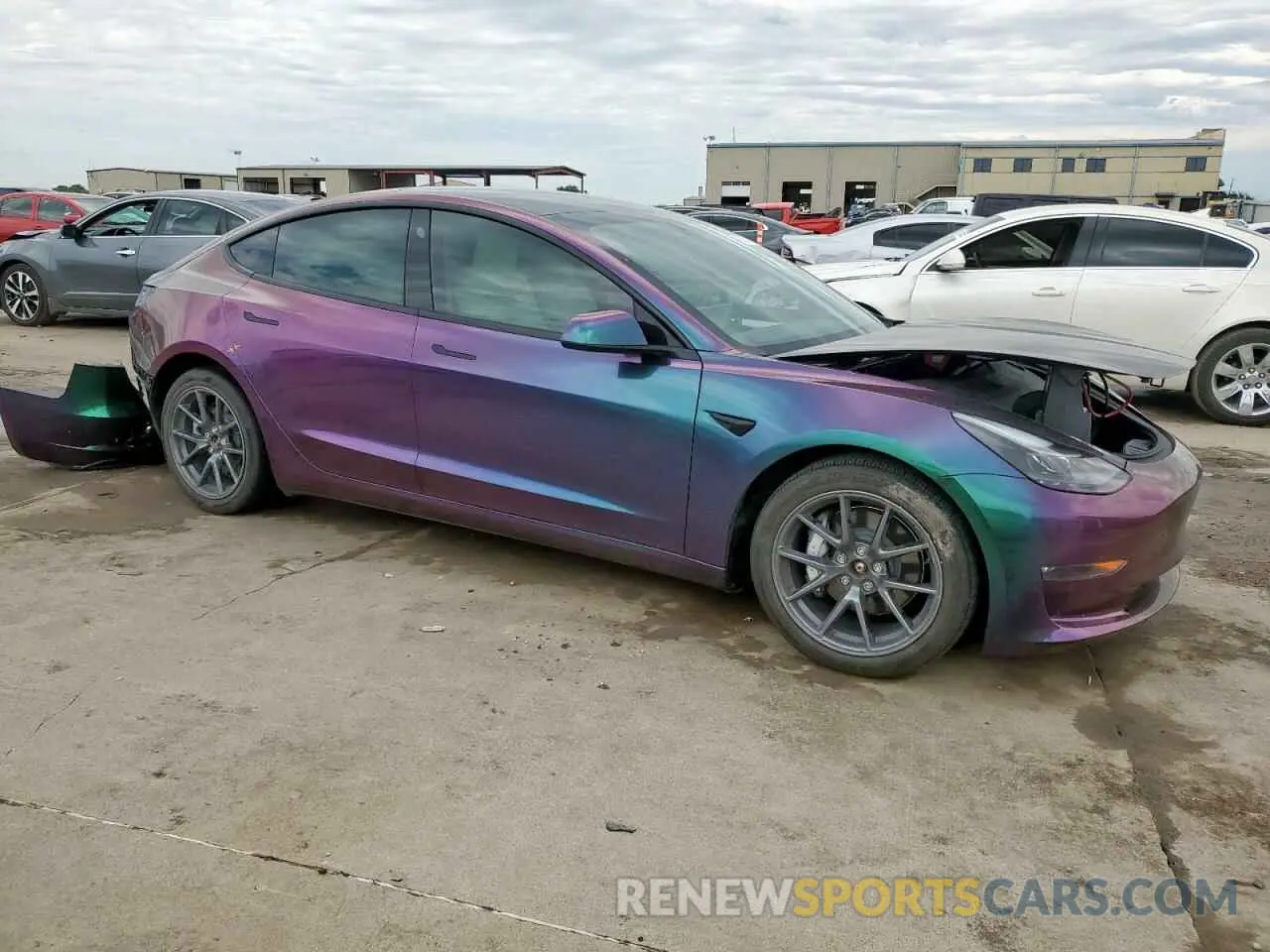4 Photograph of a damaged car 5YJ3E1EB6NF255114 TESLA MODEL 3 2022