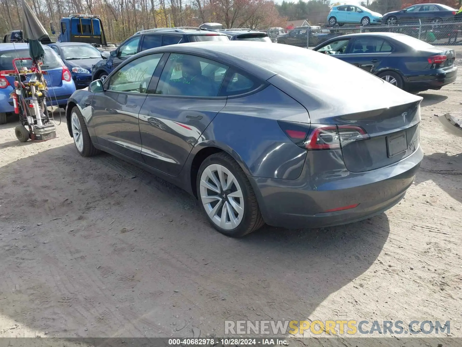 3 Photograph of a damaged car 5YJ3E1EB6NF258630 TESLA MODEL 3 2022