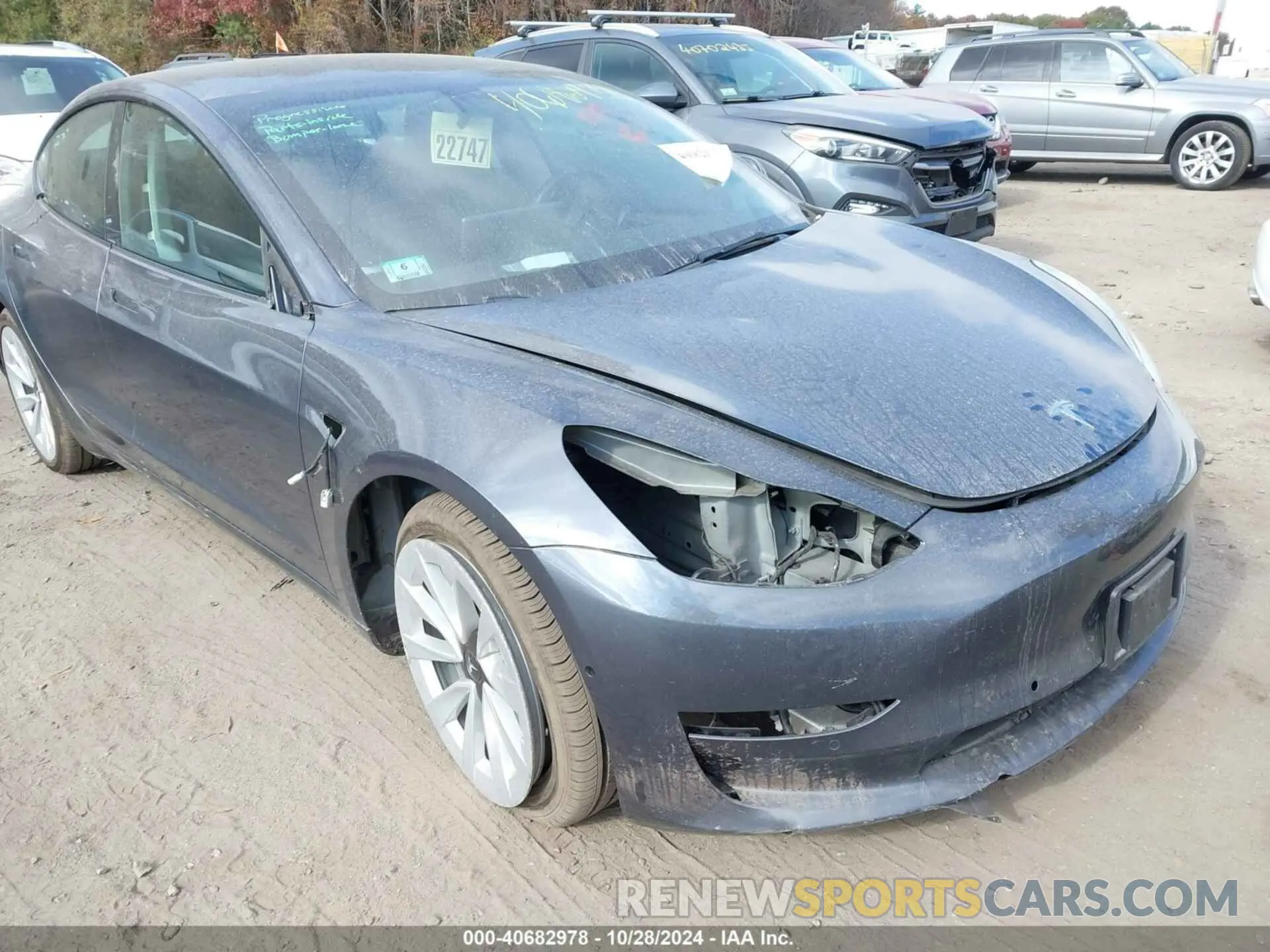 6 Photograph of a damaged car 5YJ3E1EB6NF258630 TESLA MODEL 3 2022