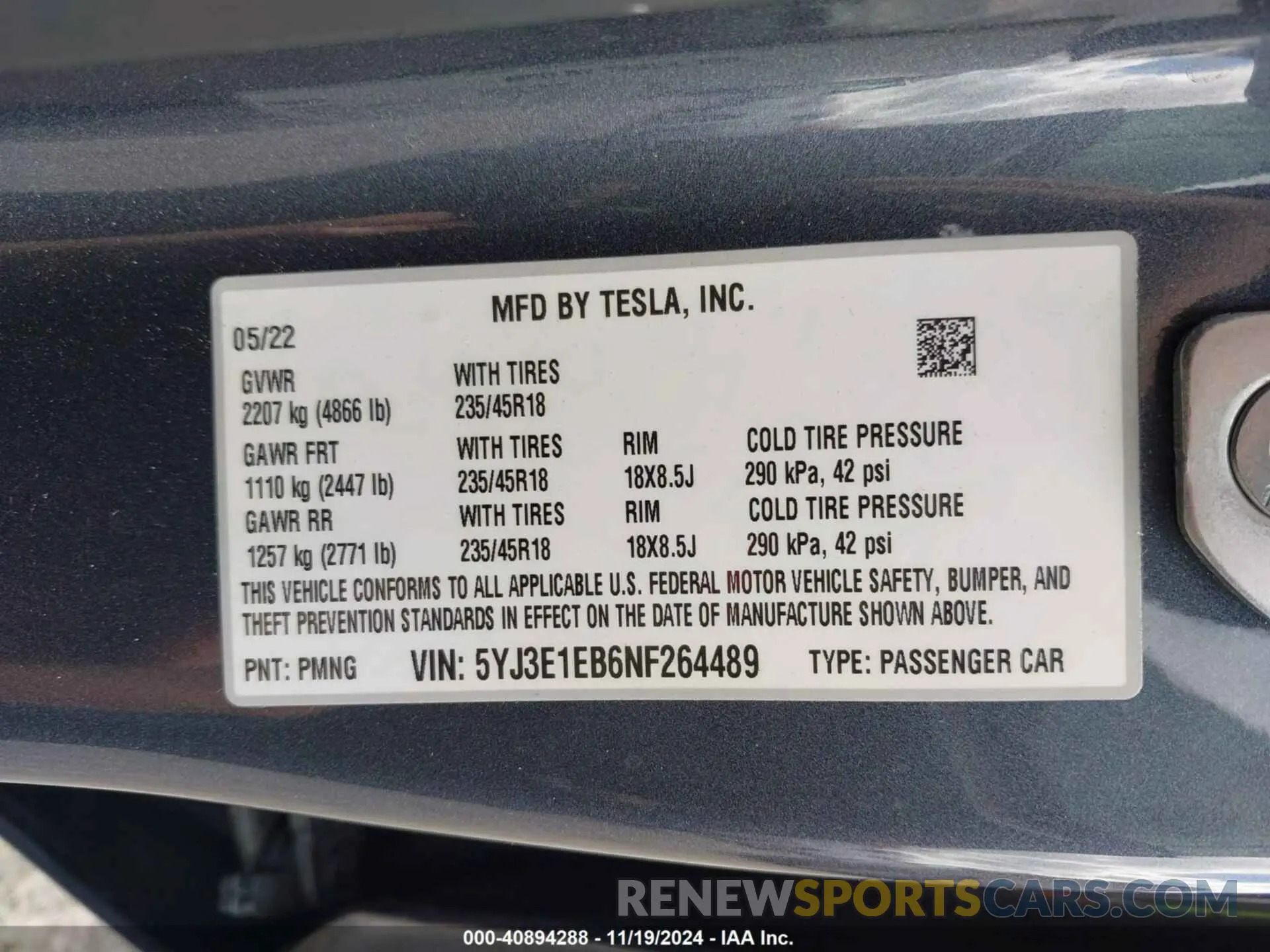9 Photograph of a damaged car 5YJ3E1EB6NF264489 TESLA MODEL 3 2022