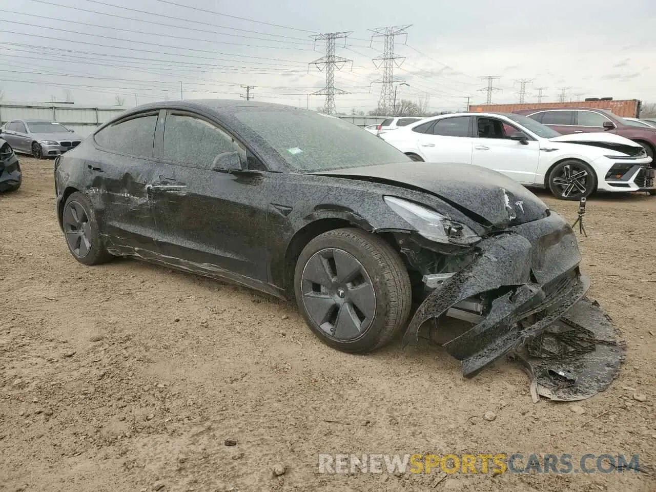 4 Фотография поврежденного автомобиля 5YJ3E1EB7NF110261 TESLA MODEL 3 2022