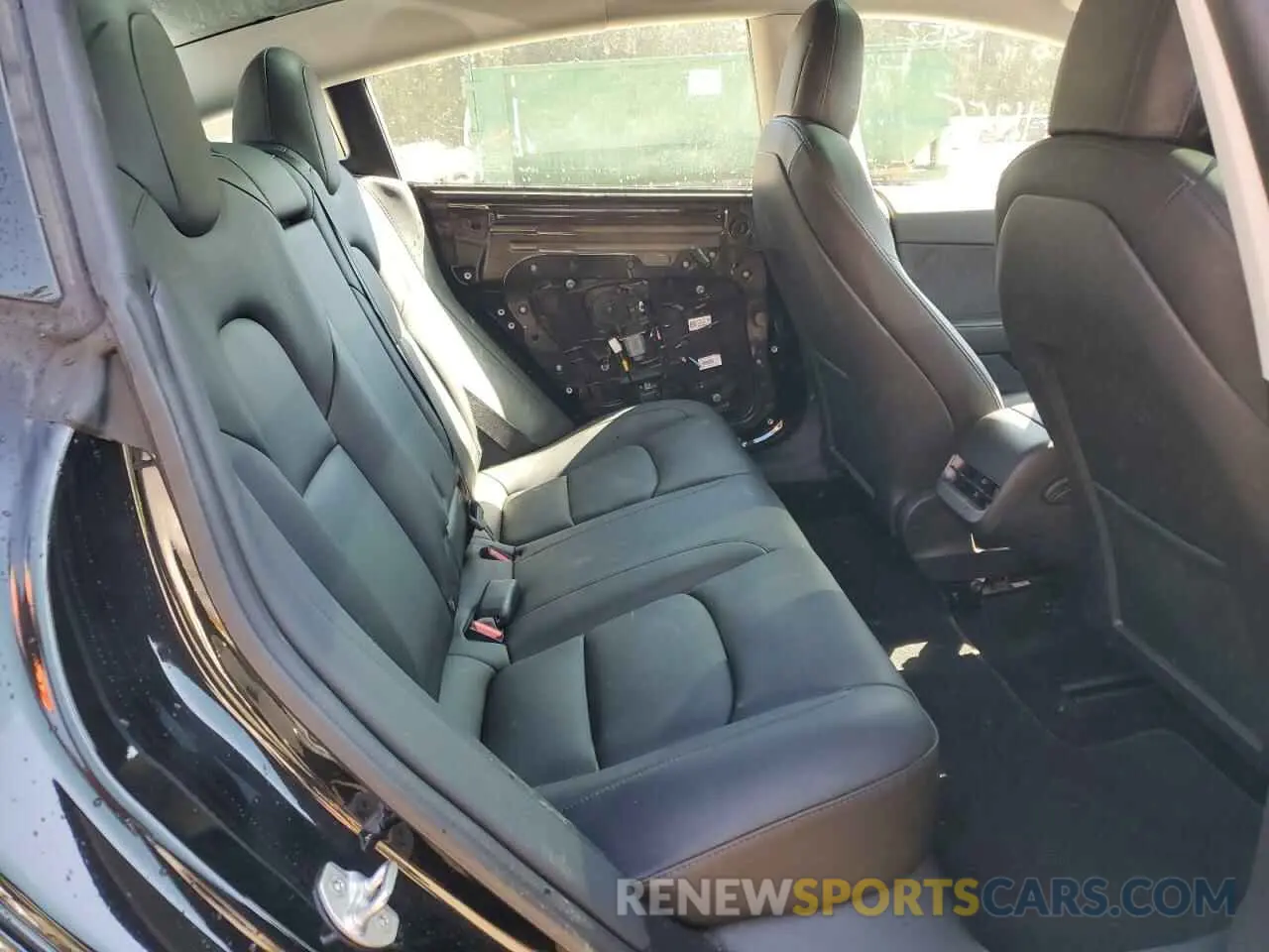 6 Photograph of a damaged car 5YJ3E1EB7NF126024 TESLA MODEL 3 2022