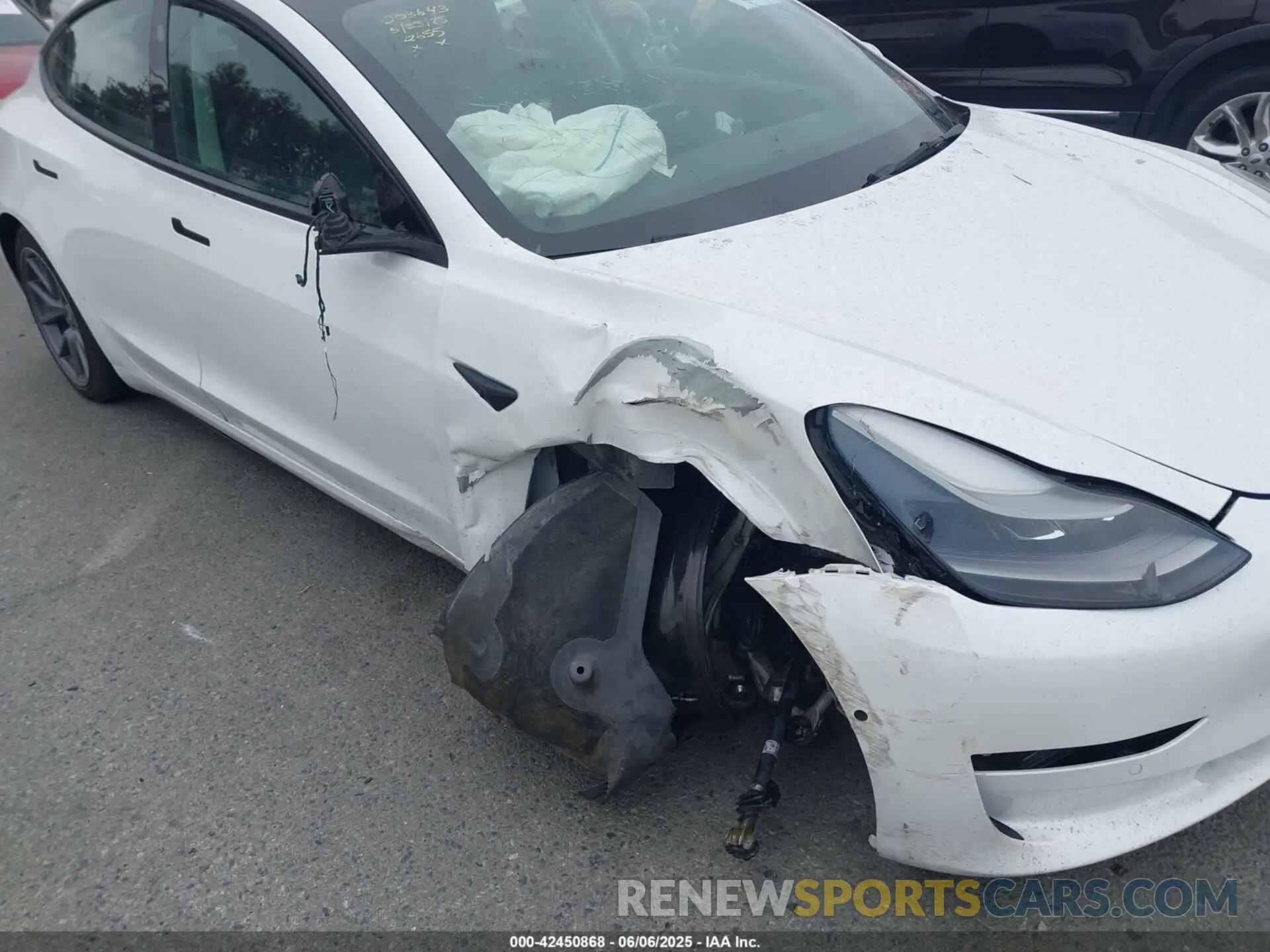 6 Photograph of a damaged car 5YJ3E1EB7NF170444 TESLA MODEL 3 2022